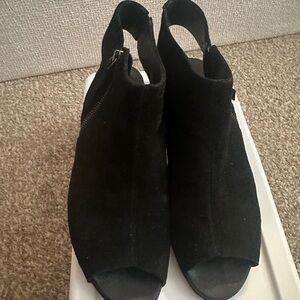 Munro Black Heeled Boots for Women